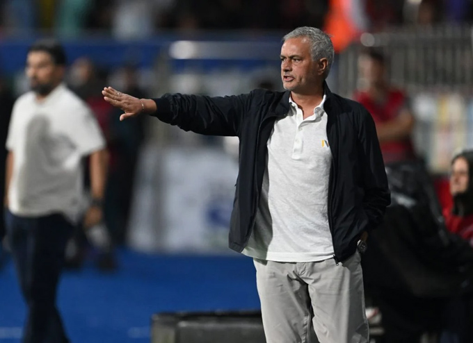 Mourinho sẽ tái ngộ MU ở Europa League